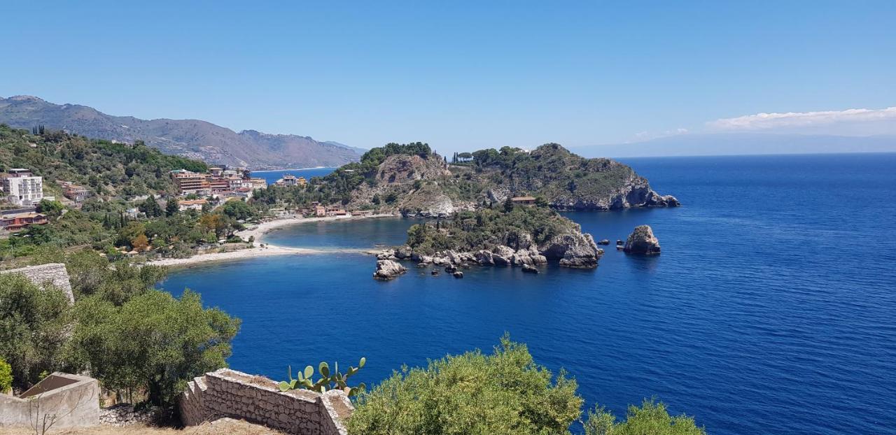 Casa Capri Lägenhet Giardini Naxos Exteriör bild