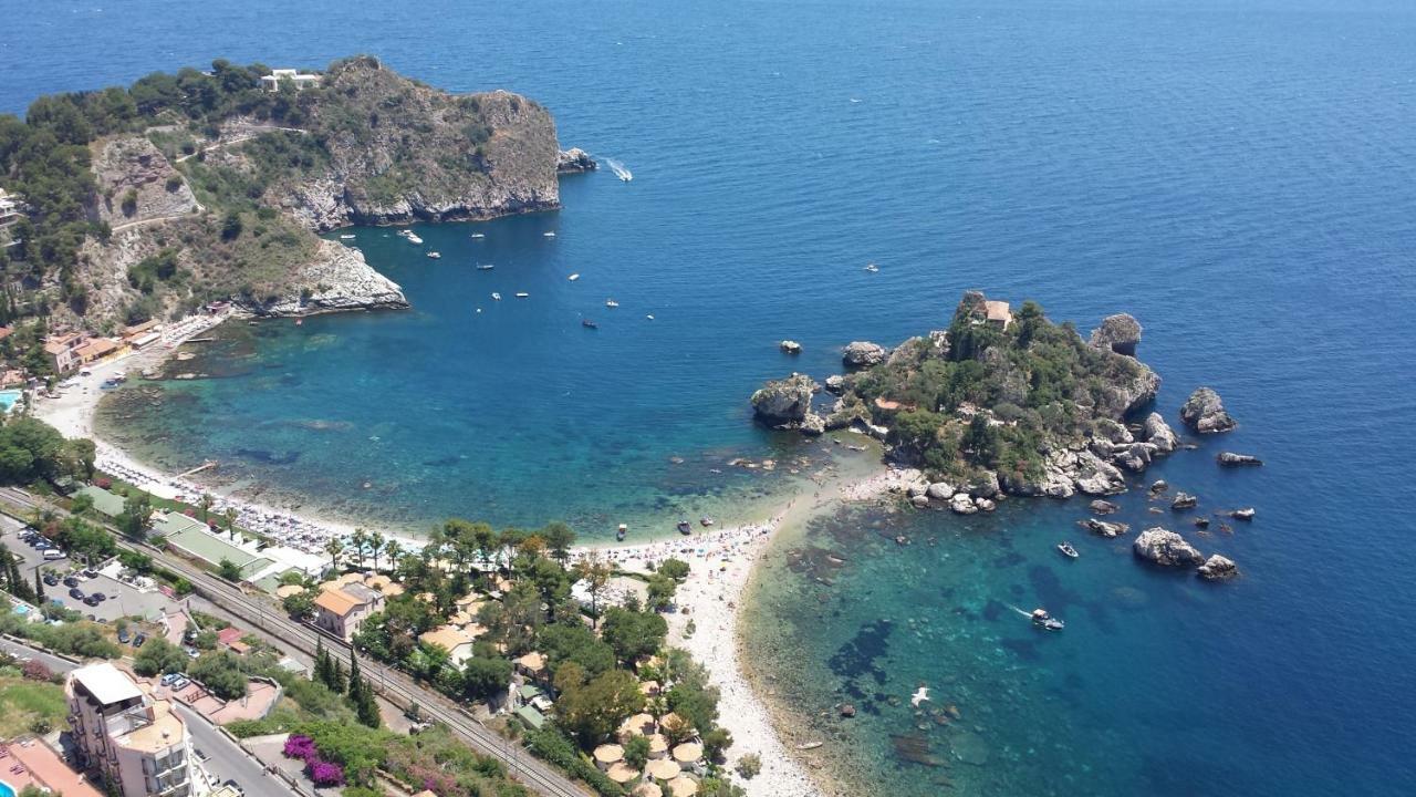 Casa Capri Lägenhet Giardini Naxos Exteriör bild